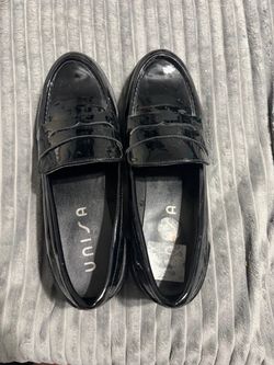 Size 11M Women’s high heel loafers