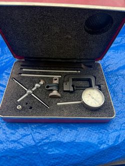 Vintage Starrett No. 196 Universal Dial Test Indicator Set with original case and accessories