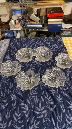 5- Piece Glass Shell Shaped Serving Set