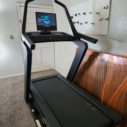 NEW!! NordicTrack X16 Treadmill 2025
