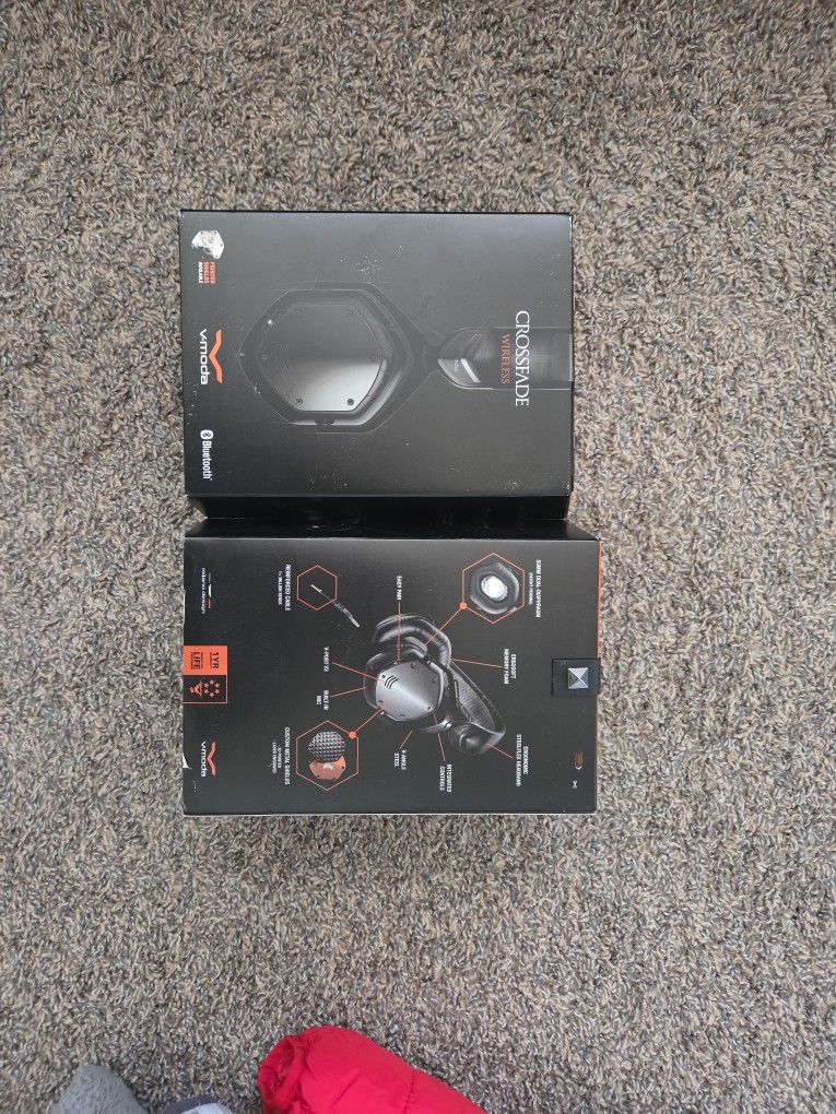 Crossfire Wireless Headphones