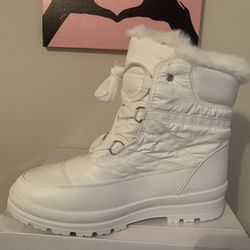 Women's White Boots 