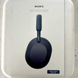New Sealed Sony WH-1000XM5 Headphone