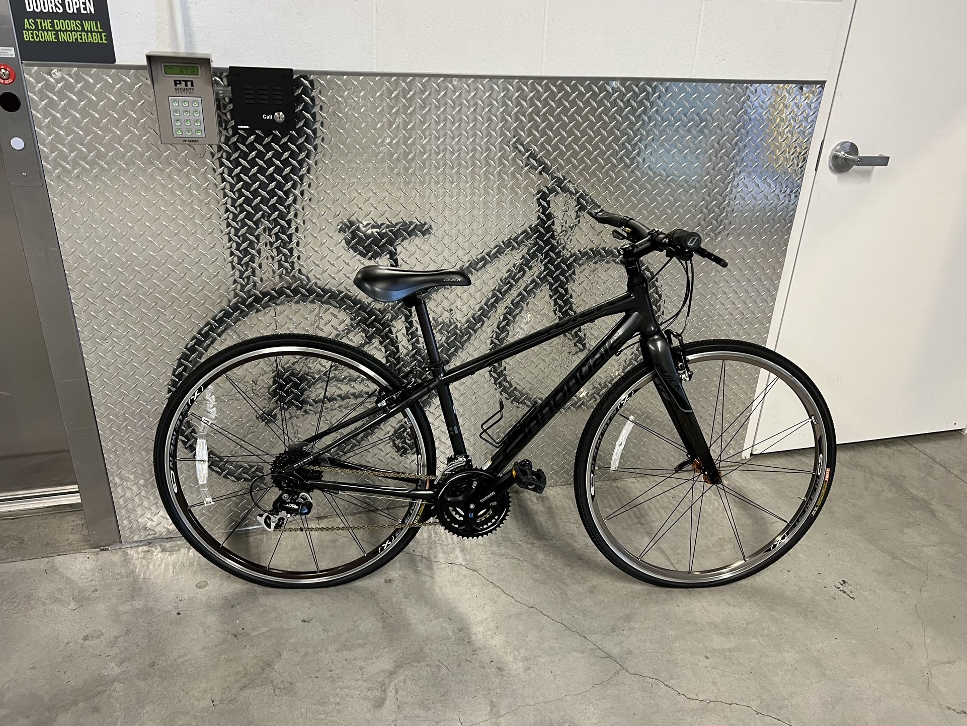 Cannondale Bike Small Frame LIKE NEW!