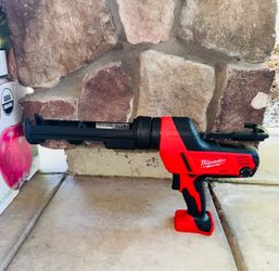 Milwaukee M18 18V Lithium-Ion Cordless 10 oz. Caulk and Adhesive Gun (Tool-Only)