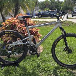 Iron Horse Maverick Pro Dual Suspension Mountain Bike