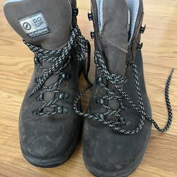 SCARPA Women’s Waterproof For-Tex Hiking Boots Size 8.5