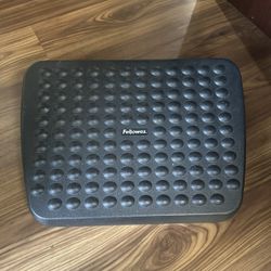 Fellowes Standard Foot Rest,  Graphite