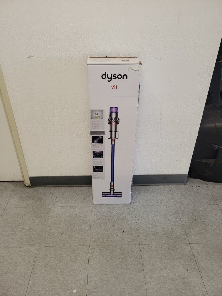 Dyson V11