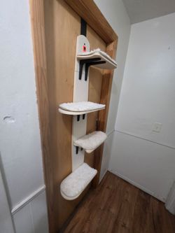 Over-The-Door 4-Tier Wooden Cat Climbing Ladder (No Drilling Required)