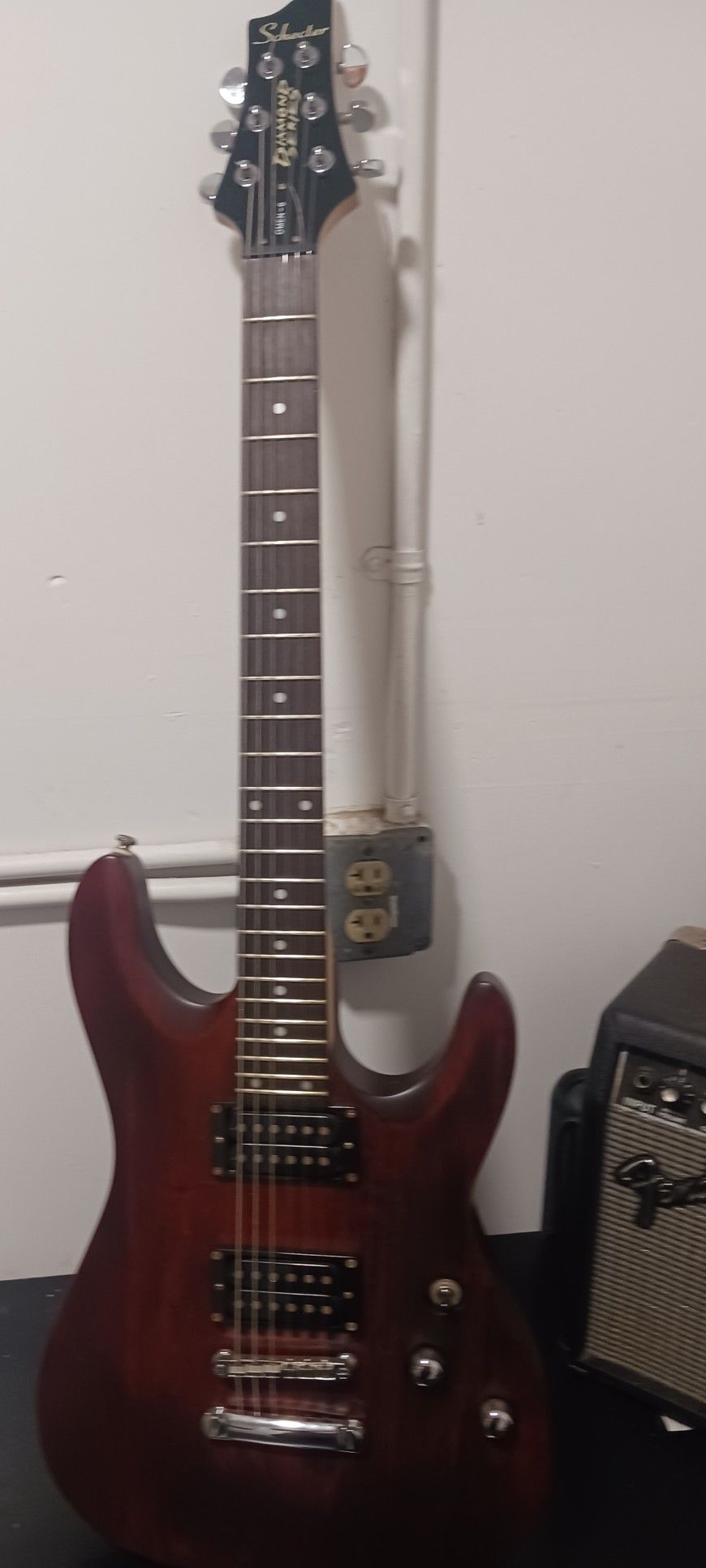 Schecter Diamond Series Omen 6