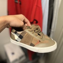 Burberry Kids Shoes 