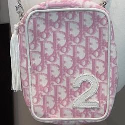 Handbag - Crossbody style shoulder bag