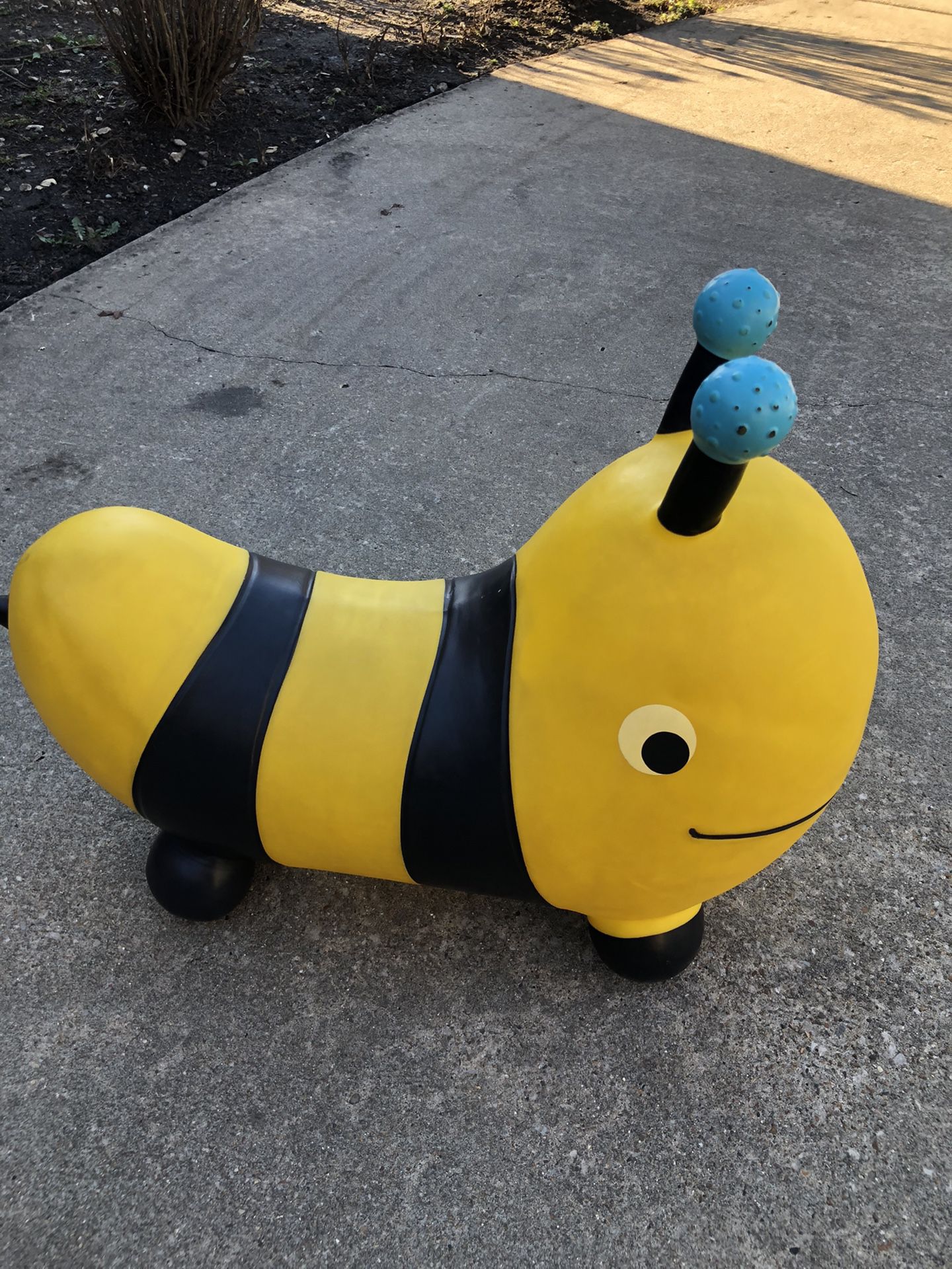 Rubber Bee For Exercise For Babies And Toddlers