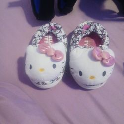 Hello Kitty Slippers 