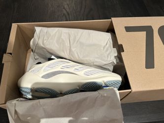 Yeezy 700 V3 Azael Size 12