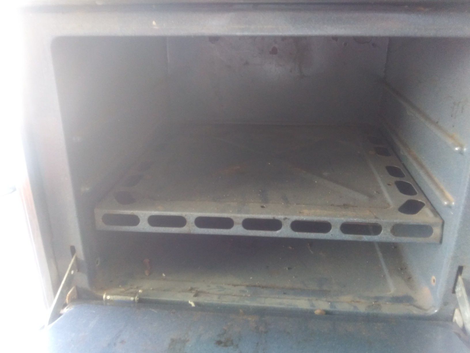 Travel trailer stove / oven
