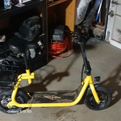 Adult E Scooter, 22 MPH, 15 Mile Range, Great Deal, Ready To Ride! 