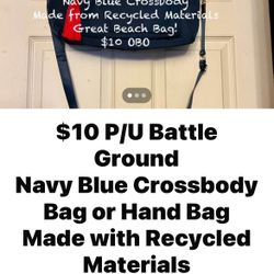 $5! Navy Blue  Hand or Crossbody Purse 
