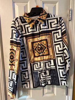 Patterned Women’s Button Up XL