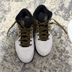 2019 Kobe 4 'Del Sol'
