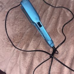 WAVY TALK STRAIGHTENER “TIKTOK”