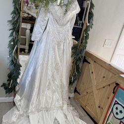 Gown White Xsmall Waist 26 