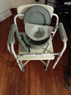 Portable toilet