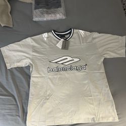 Balen ciaga Men’s Football Grey And White Jersey Size Large