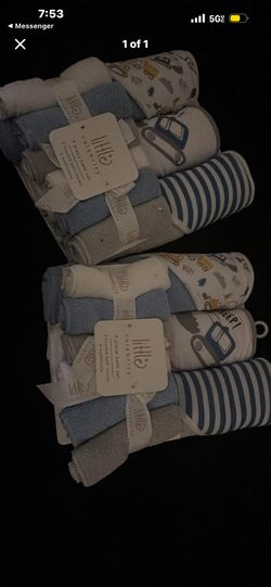 Two 9 Pieces Bath Set