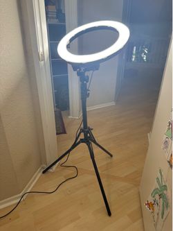 18” Ring Light for photographers/Social Media