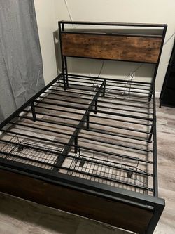 FULL SIZE BED FRAME