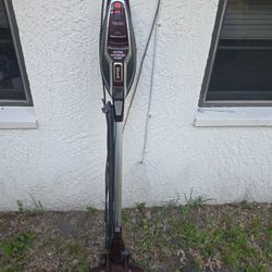 Shark Rocket Duo Clean Slim Vacuum Cleaner  ~ Model HV380W26