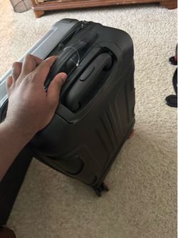 Dockers Medium Rolling Suitcase – Black Luggage – Never Used – Hard Shell Travel Bag
