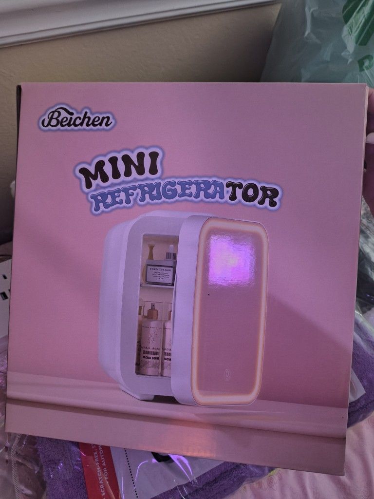 Mini Cosmetic Fridge