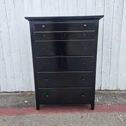 Solid Wood Dresser 