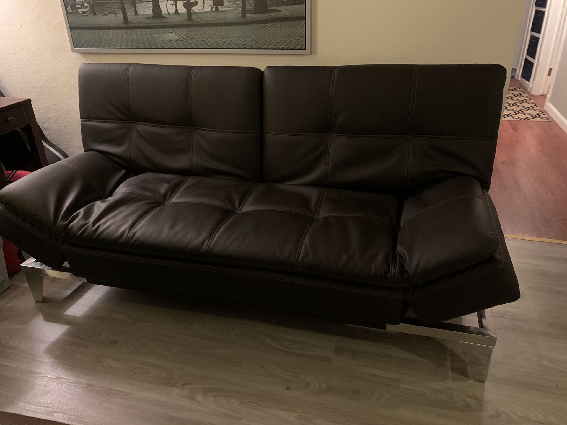 Leather futon/ couch for Sale in WA OfferUp