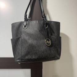 Black leather Shoulder Bag Michael Kors 
