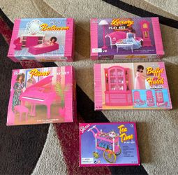 Dolls Furnitures: Gloria’s Playsets