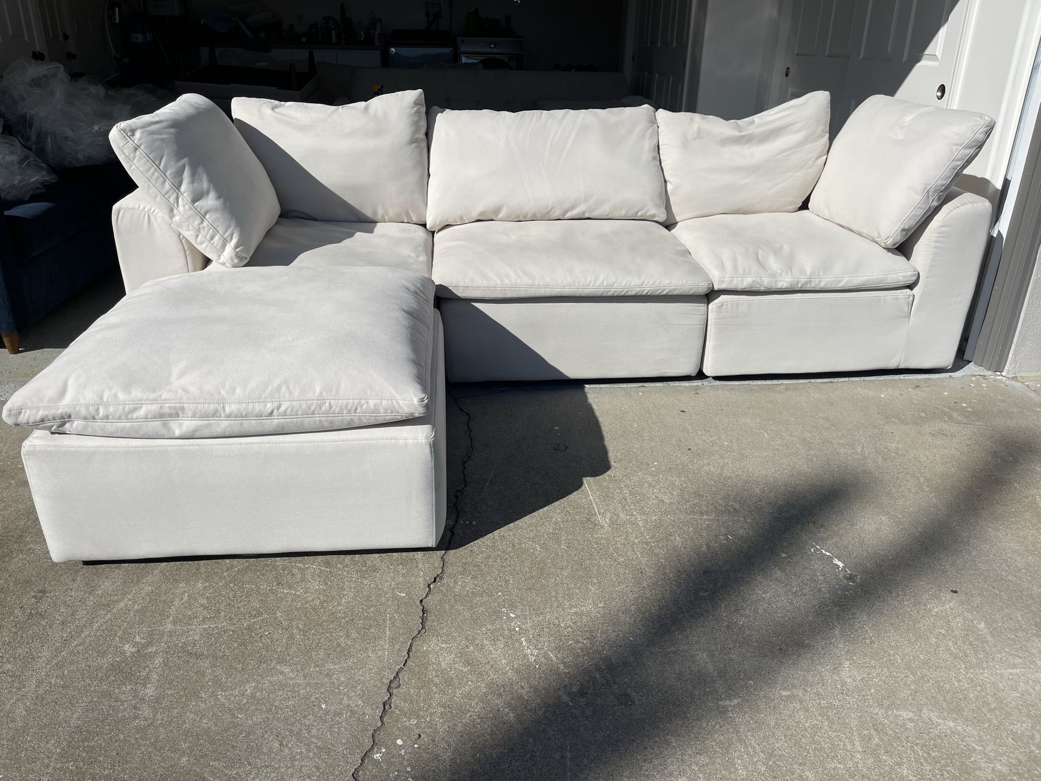 New Joybird Bryant Sectional Cloud Modular