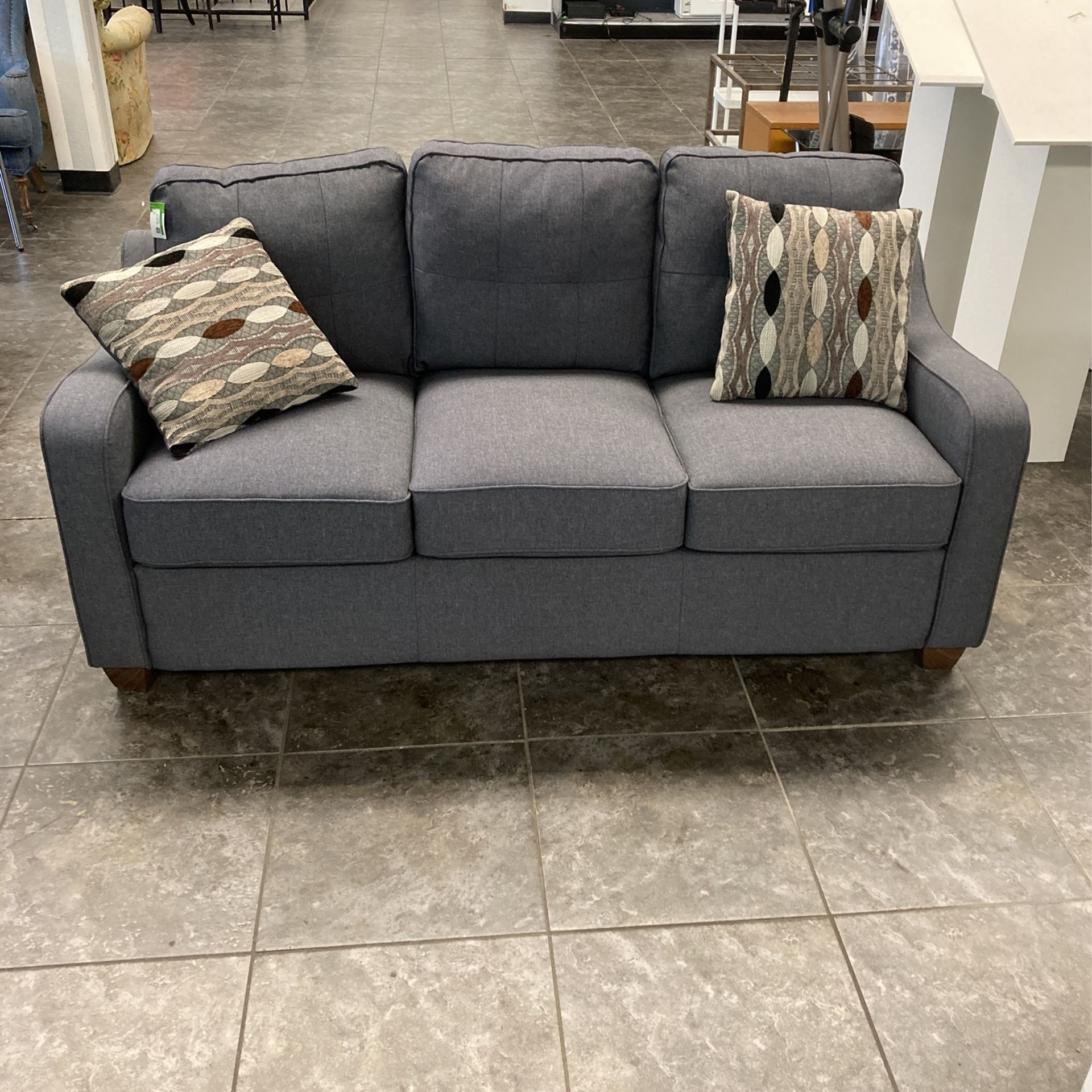 Gray Couch Goodwill, North Hollywood