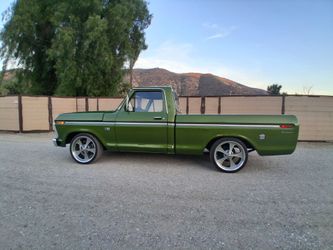 1975 Ford f100 original short bed