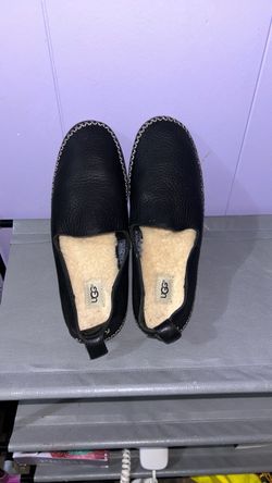 Ugg moccasin slip one size 8