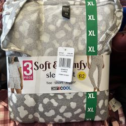 3 Piece Soft WOMEN'S X-LARGE PIECE: Tee Short Jogger