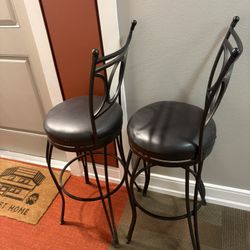 Bar Stools