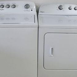 Washer And Gas Dryer Set. Whirlpool.   