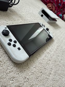 Nintendo Switch OLED (PRICE IS FIRM)