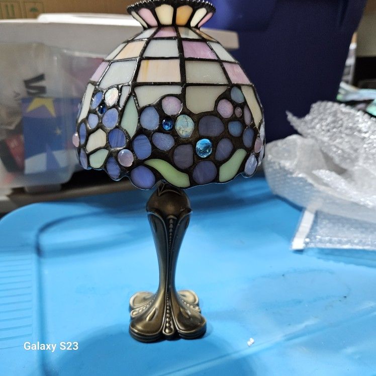 Tiffany Style Stained Glass Lamp Tea Light Partylite Hydrangea Candle Holder.