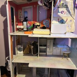 Rainbow High Doll House