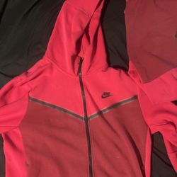 Nike Tech Fleece (Red)